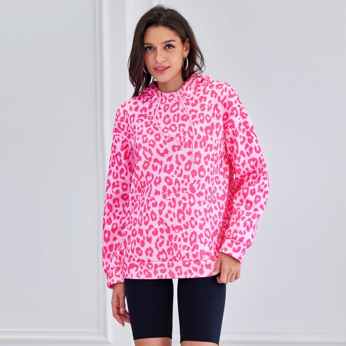 Attraco Women's Leopard Print Hoodie Oversized Cheetah Pattern Hoodie 2000s Graphic Pullover Y2k Boyfriend Sweatershirt