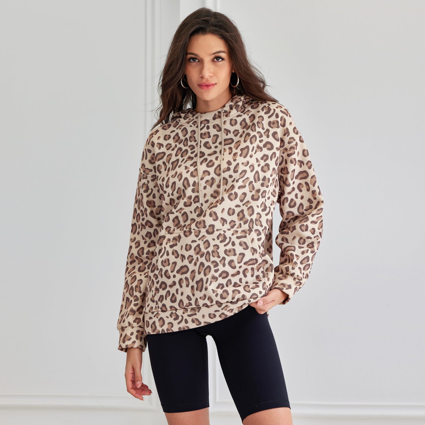 Attraco Women's Leopard Print Hoodie Oversized Cheetah Pattern Hoodie 2000s Graphic Pullover Y2k Boyfriend Sweatershirt